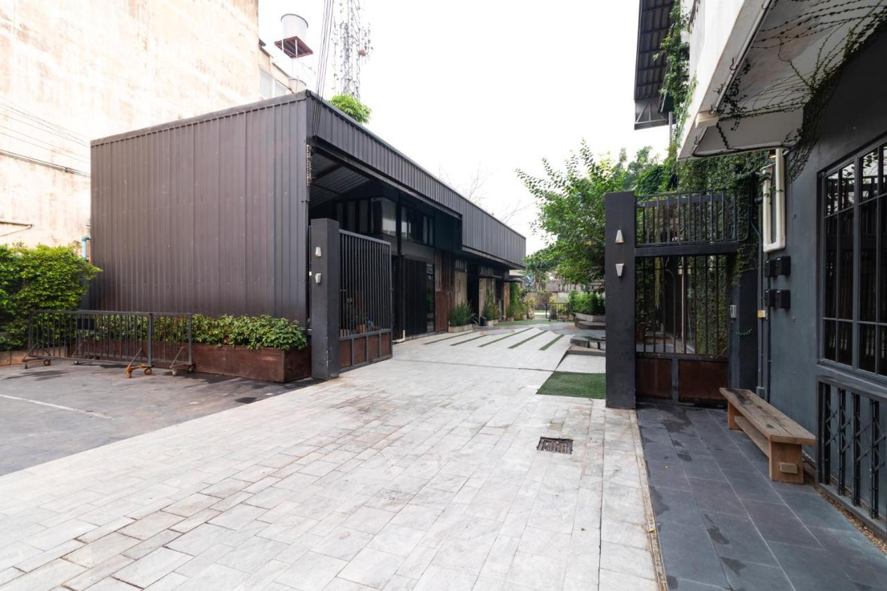 チエンマイOmbra House No. 21-24アパートメント エクステリア 写真